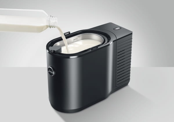 JURA-chlodziarka-do-mleka-2,5L-czarna.jpg