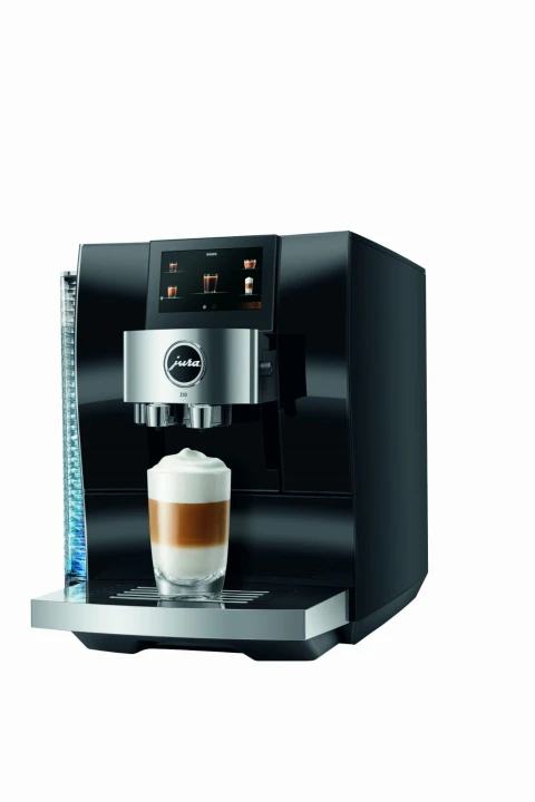 Ekspres Jura Z10 w kolorze Diamond Black, zaprezentowany od prawej strony, ze szklanką kawy Latte Macchiato