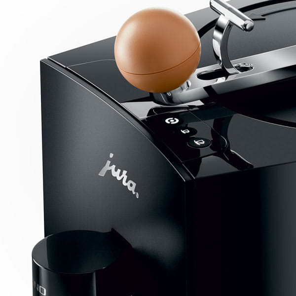 Ekspres Jura ONO w kolorze Coffee Black, zbliżenie na korbkę