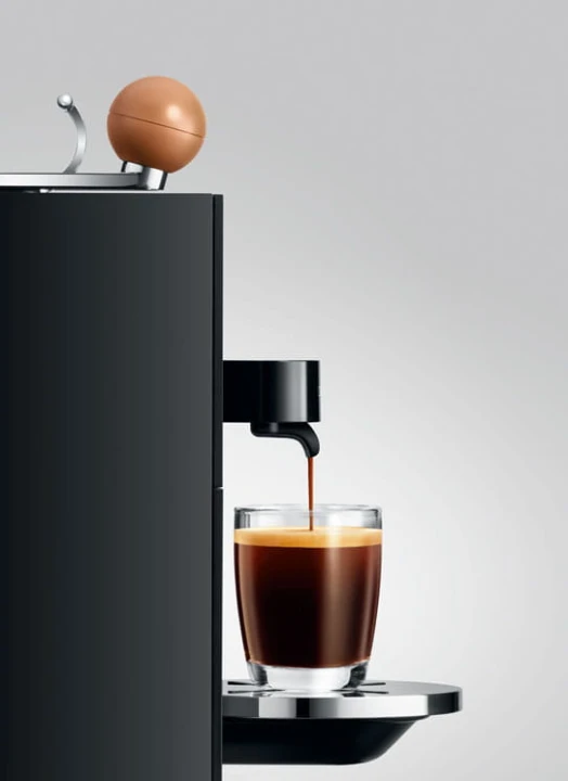 Ekspres Jura ONO w kolorze Coffee Black, przygotowanie kawy czarnej