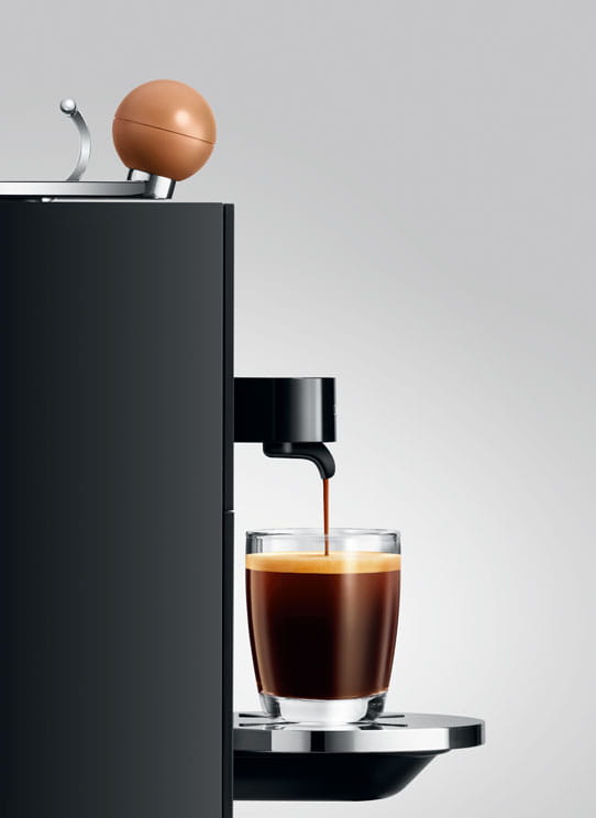 Ekspres Jura ONO w kolorze Coffee Black, przygotowanie kawy czarnej