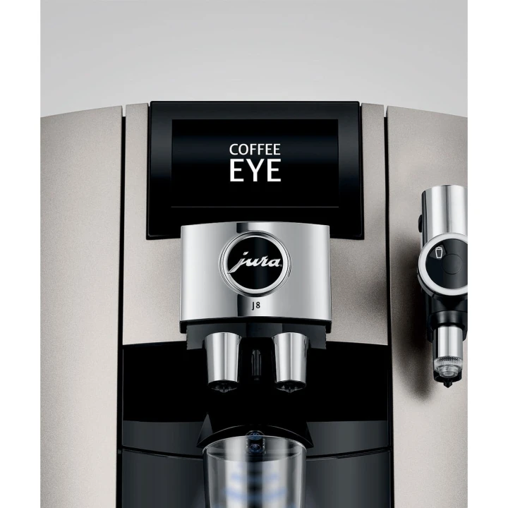 Ekspres Jura J8 w kolorze Midnight Silver, zaprezentowana funkcja Coffee Eye - czujnik wykrycia szklanki