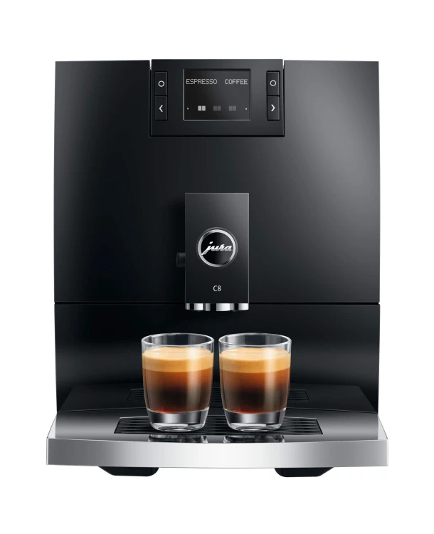 Ekspres Jura C8 EA w kolorze Piano Black, zaprezentowany od frontu z dwiema szklankami espresso