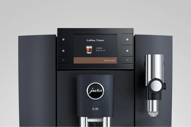 Ekspres Jura E8 ED w kolorze Cosmic Black, zaprezentowany z opcją Coffee Timer