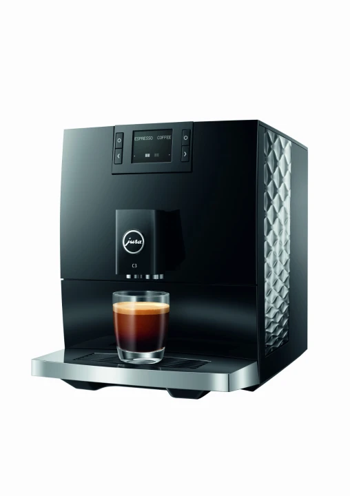 Ekspres Jura C3 EA w kolorze Piano Black, zaprezentowany z prawej strony, widok na zbiornik wody
